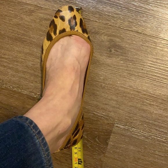 Like new -worn once. Leopard print flats - Picture 9 of 9